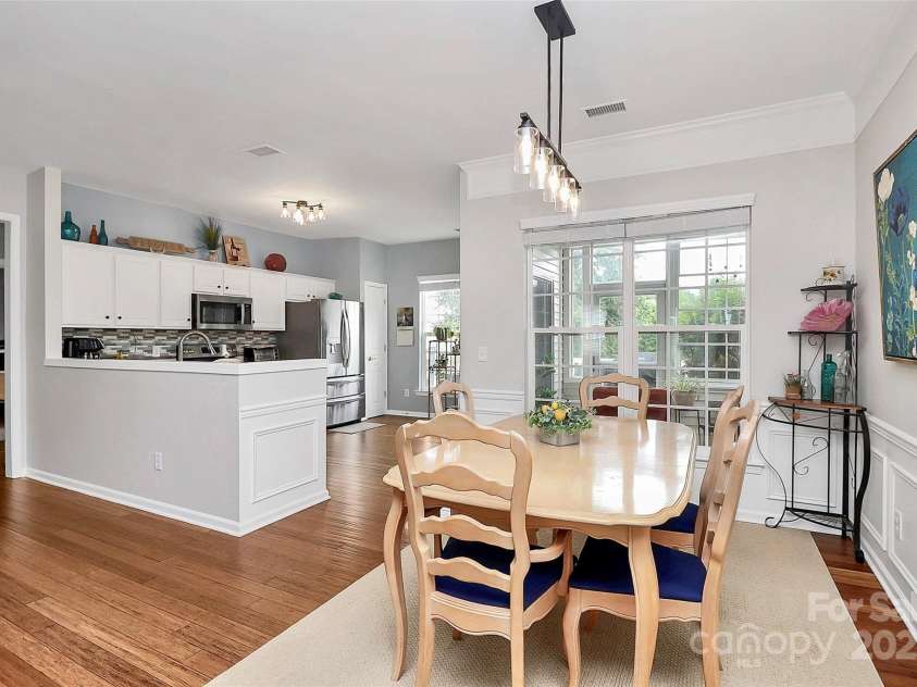 9015 Elrose Place, Charlotte, NC 28277.  MLS# CAR4287629, YatesRealty ID 31110. Dining area