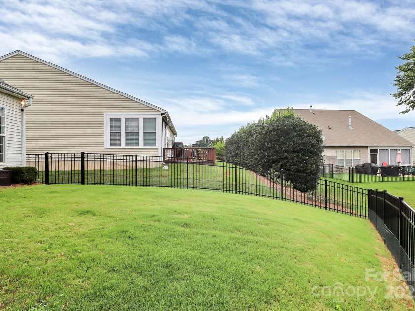 9015 Elrose Place, Charlotte, NC 28277.  MLS# CAR4287629, YatesRealty ID 31110. Fenced Rear Yard