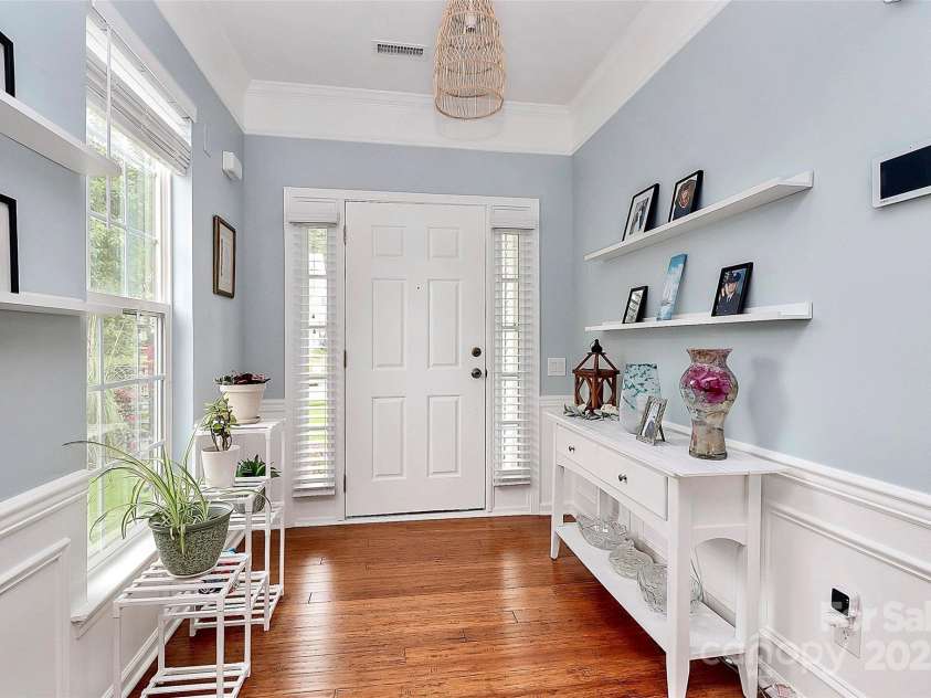 9015 Elrose Place, Charlotte, NC 28277.  MLS# CAR4287629, YatesRealty ID 31110. Foyer/Entry