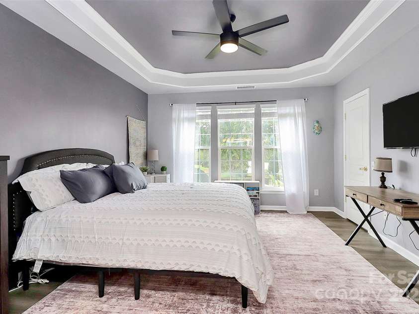9015 Elrose Place, Charlotte, NC 28277.  MLS# CAR4287629, YatesRealty ID 31110. Primary Bedroom