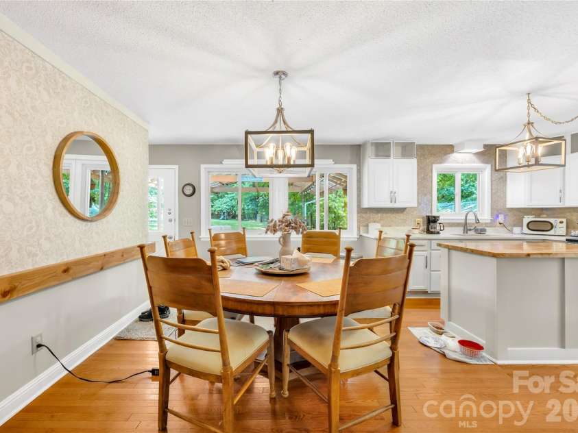 5917 Davis Road, Waxhaw, NC 28173.  MLS# CAR4390718, YatesRealty ID 31111. 