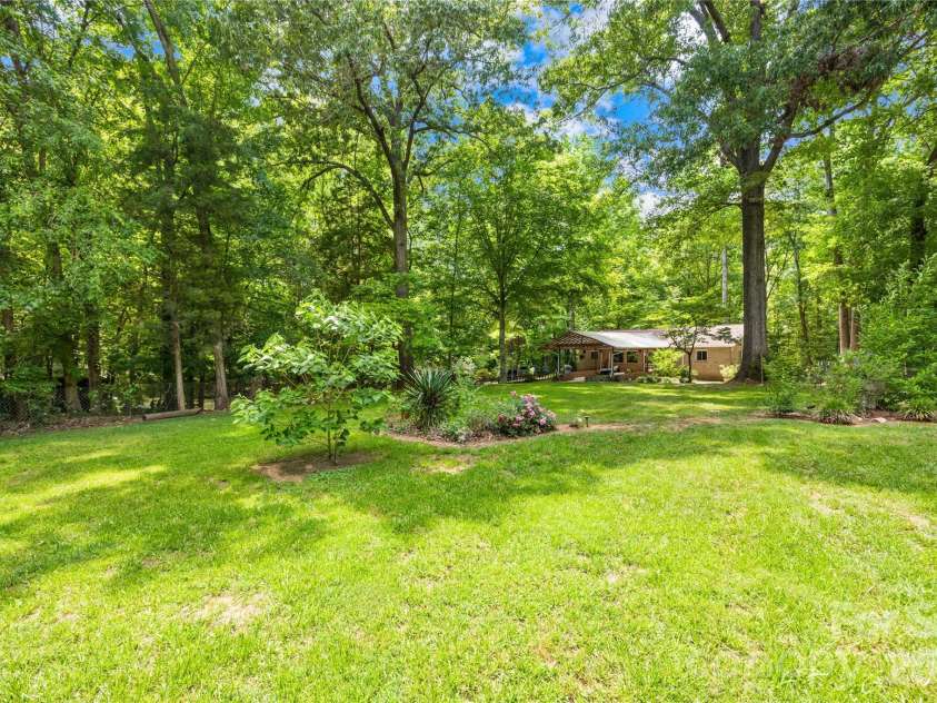 5917 Davis Road, Waxhaw, NC 28173.  MLS# CAR4390718, YatesRealty ID 31111. 