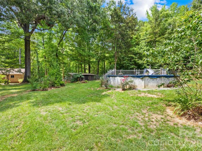 5917 Davis Road, Waxhaw, NC 28173.  MLS# CAR4390718, YatesRealty ID 31111. 