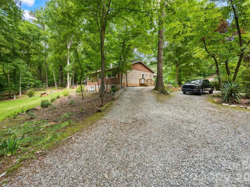 5917 Davis Road, Waxhaw, NC 28173.  MLS# CAR4390718, YatesRealty ID 31111. 