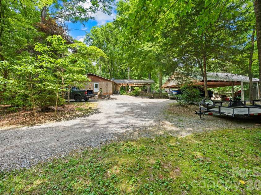 5917 Davis Road, Waxhaw, NC 28173.  MLS# CAR4390718, YatesRealty ID 31111. 