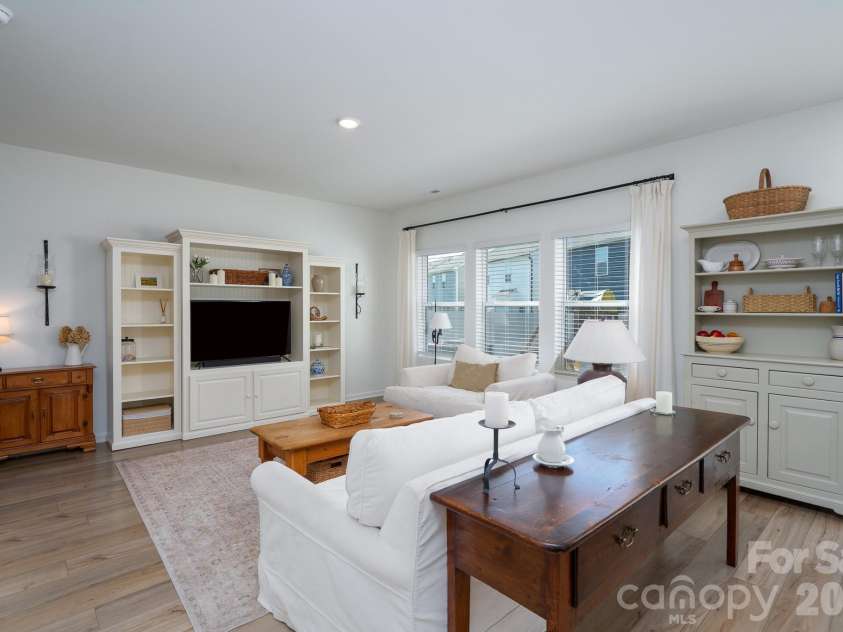 321 Fairchild Way, Albemarle, NC 28001.  MLS# CAR4391156, YatesRealty ID 31112. 
