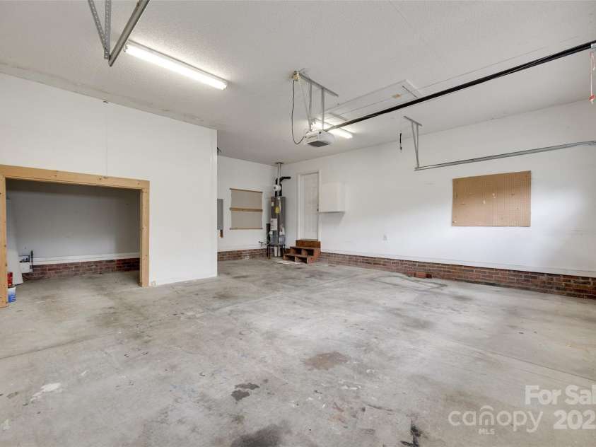 605 Summey Farm Drive, Dallas, NC 28034.  MLS# CAR4249509, YatesRealty ID 31112. Ample Parking & Storage Space