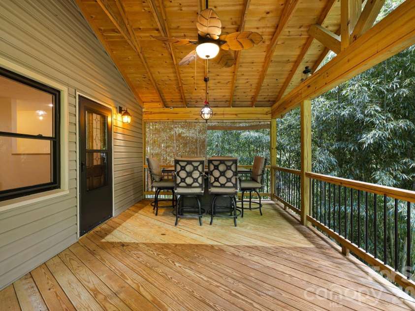 10 Botany View Court, Asheville, NC 28805.  MLS# CAR4394673, YatesRealty ID 31113. 