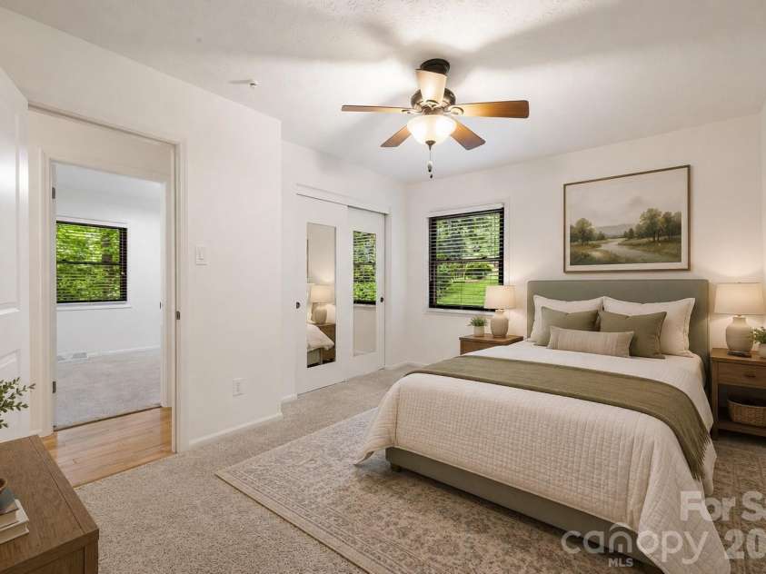 10 Botany View Court, Asheville, NC 28805.  MLS# CAR4394673, YatesRealty ID 31113. Virtually Staged.