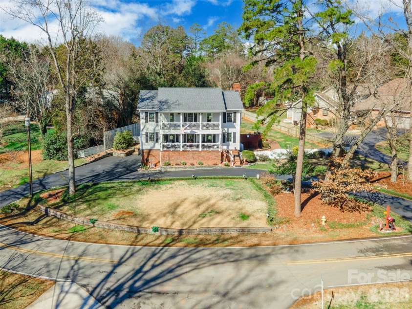 4205 Lake Shore Road, Denver, NC 28037.  MLS# CAR4380543, YatesRealty ID 31114. 