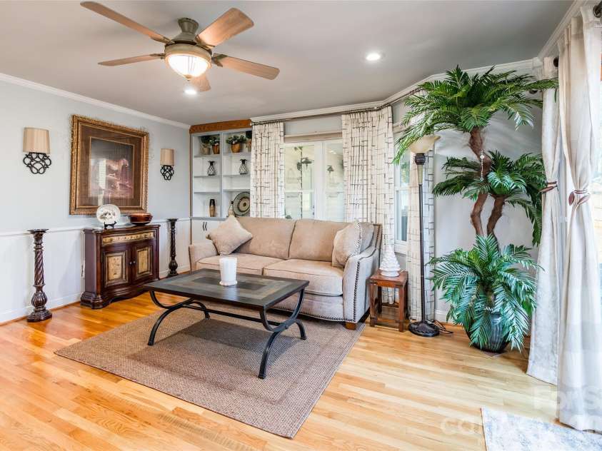 4205 Lake Shore Road, Denver, NC 28037.  MLS# CAR4380543, YatesRealty ID 31114. 