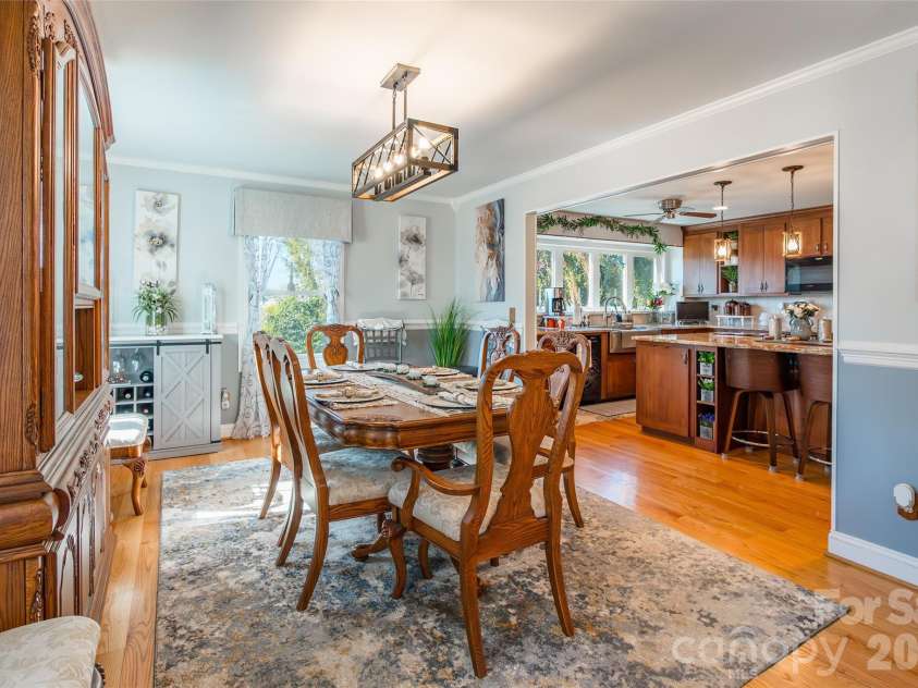 4205 Lake Shore Road, Denver, NC 28037.  MLS# CAR4380543, YatesRealty ID 31114. 