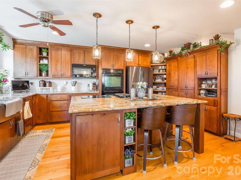 4205 Lake Shore Road, Denver, NC 28037.  MLS# CAR4380543, YatesRealty ID 31114. 