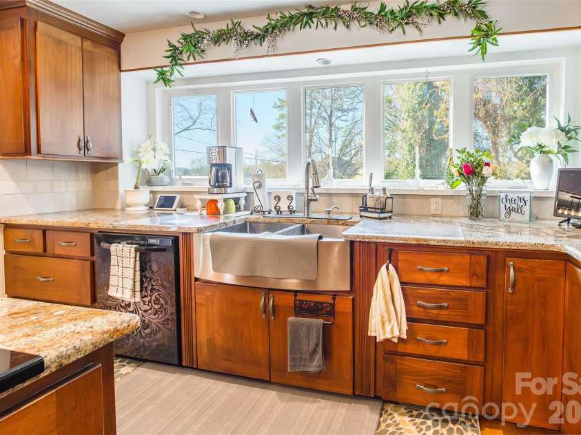 4205 Lake Shore Road, Denver, NC 28037.  MLS# CAR4380543, YatesRealty ID 31114. 