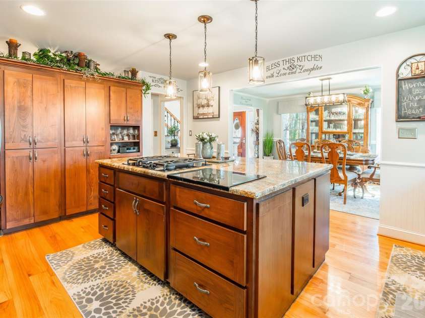 4205 Lake Shore Road, Denver, NC 28037.  MLS# CAR4380543, YatesRealty ID 31114. 