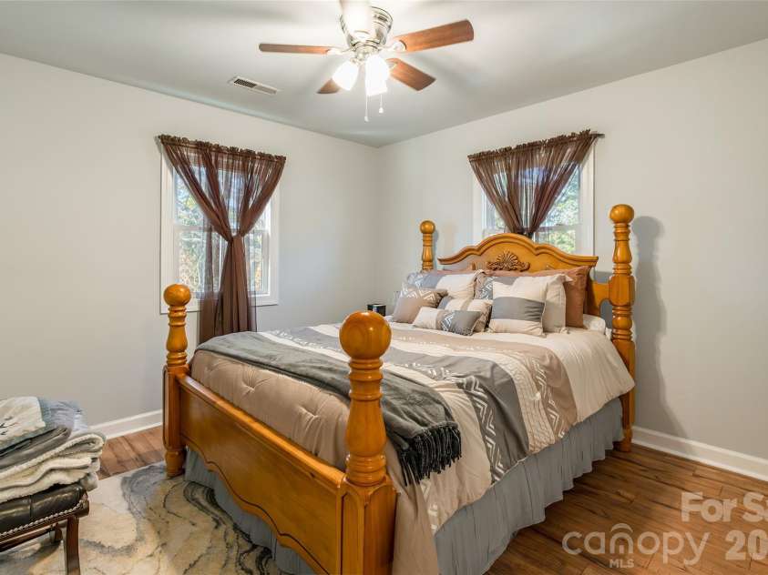 4205 Lake Shore Road, Denver, NC 28037.  MLS# CAR4380543, YatesRealty ID 31114. 