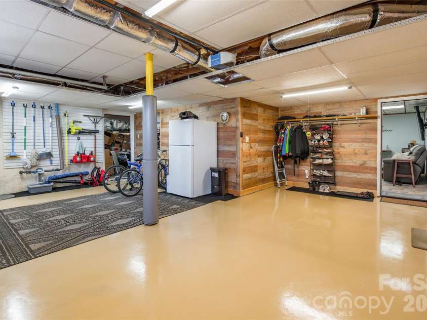 4205 Lake Shore Road, Denver, NC 28037.  MLS# CAR4380543, YatesRealty ID 31114. 