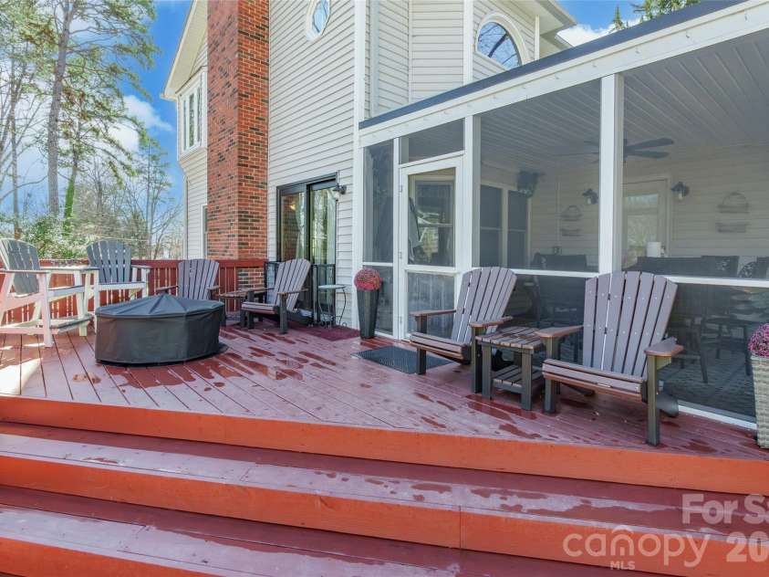 4205 Lake Shore Road, Denver, NC 28037.  MLS# CAR4380543, YatesRealty ID 31114. 