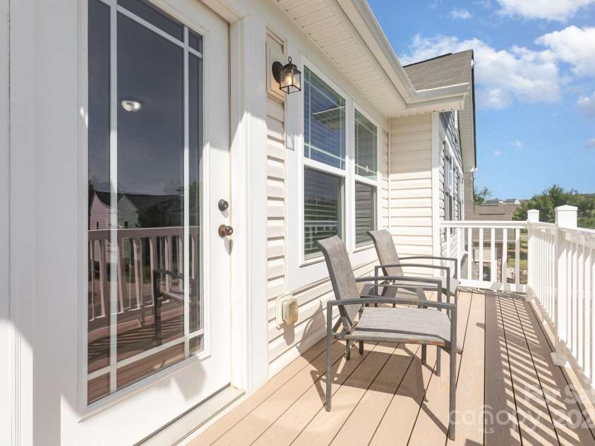 7414 Meridale Forest Drive, Charlotte, NC 28269.  MLS# CAR4264333, YatesRealty ID 31114. Balcony off of Bonus/Loft Area