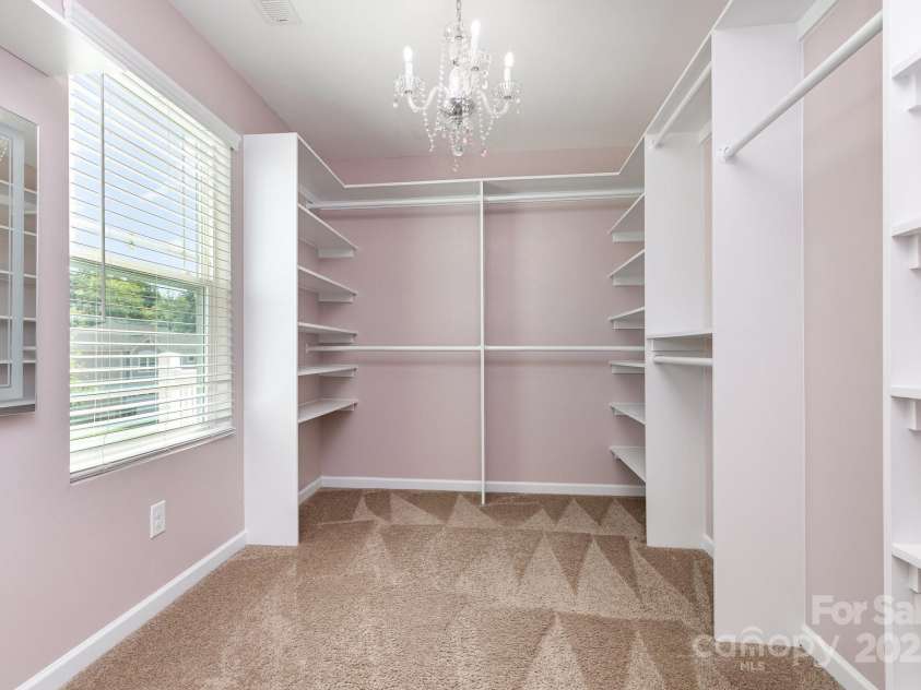 7414 Meridale Forest Drive, Charlotte, NC 28269.  MLS# CAR4264333, YatesRealty ID 31114. Bright Walk-in Closet