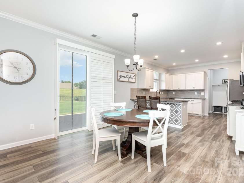 7414 Meridale Forest Drive, Charlotte, NC 28269.  MLS# CAR4264333, YatesRealty ID 31114. Kitchen Sliders with Plantation Shutters