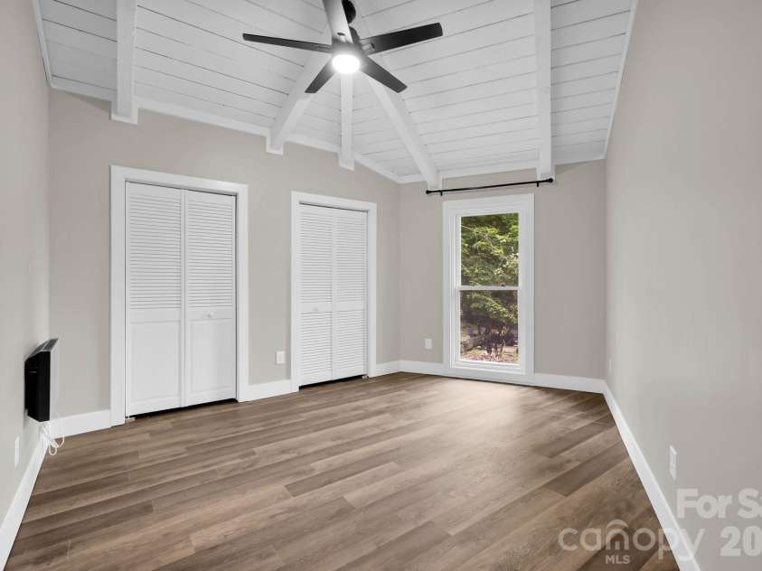 119 Beechwood Lane, Beech Mountain, NC 28604.  MLS# CAR4412496, YatesRealty ID 31115. 2nd Bedroom on Main Floor