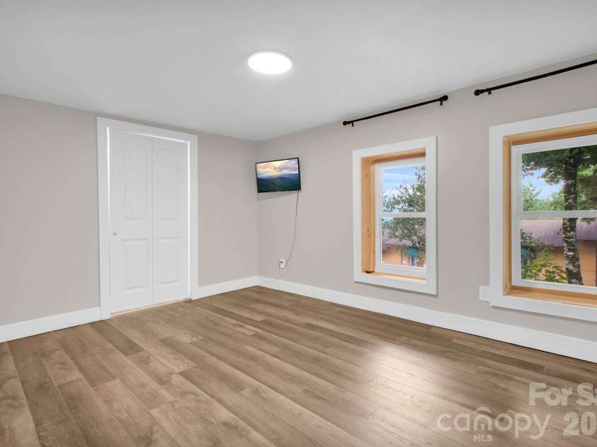 119 Beechwood Lane, Beech Mountain, NC 28604.  MLS# CAR4412496, YatesRealty ID 31115. 3rd Bedroom Downstairs