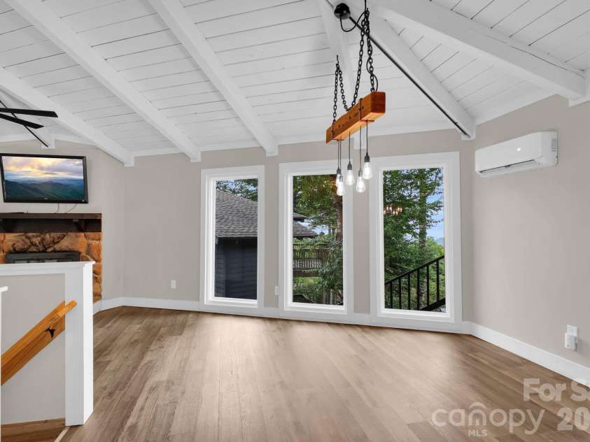 119 Beechwood Lane, Beech Mountain, NC 28604.  MLS# CAR4412496, YatesRealty ID 31115. 
