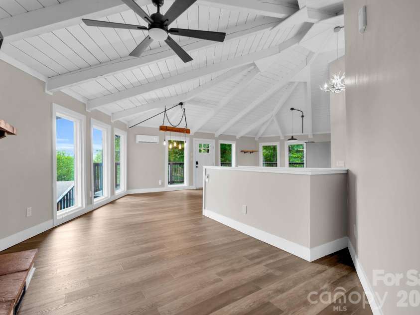 119 Beechwood Lane, Beech Mountain, NC 28604.  MLS# CAR4412496, YatesRealty ID 31115. 