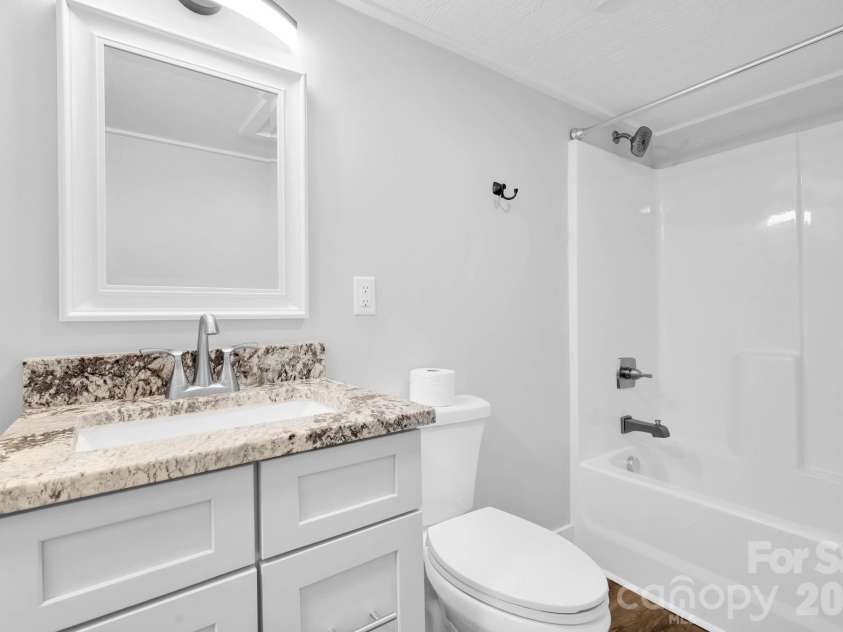 119 Beechwood Lane, Beech Mountain, NC 28604.  MLS# CAR4412496, YatesRealty ID 31115. 