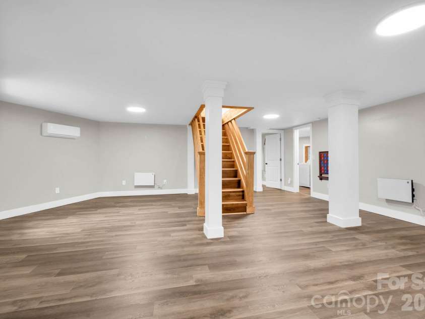 119 Beechwood Lane, Beech Mountain, NC 28604.  MLS# CAR4412496, YatesRealty ID 31115. Nice Space for Game Room or 2nd living Area