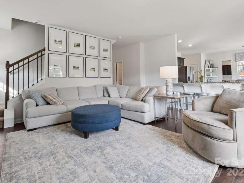 3019 Platinum Pointe Drive, Charlotte, NC 28227.  MLS# CAR4287229, YatesRealty ID 31116. 