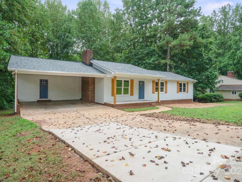 1028 Hunter Valley Road, Shelby, NC 28150.  MLS# CAR4282775, YatesRealty ID 31117. 