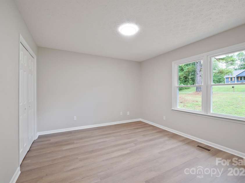 1028 Hunter Valley Road, Shelby, NC 28150.  MLS# CAR4282775, YatesRealty ID 31117. 