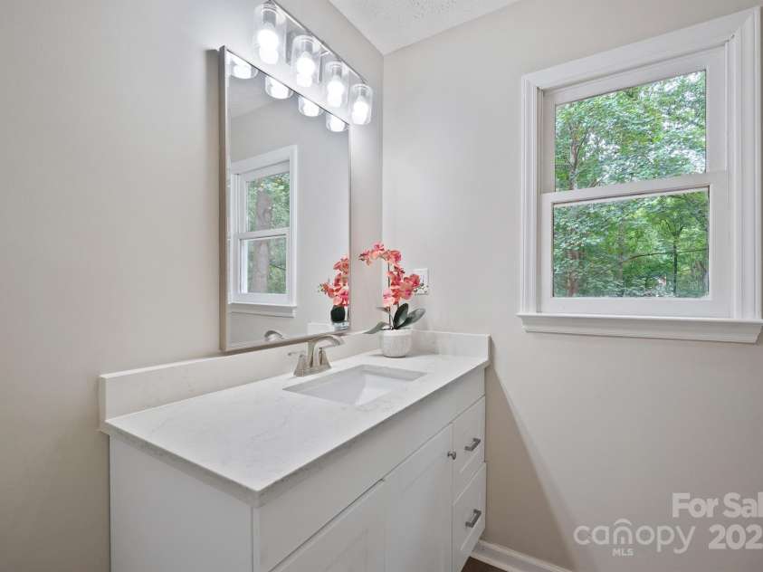 1028 Hunter Valley Road, Shelby, NC 28150.  MLS# CAR4282775, YatesRealty ID 31117. 