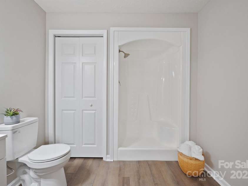 1028 Hunter Valley Road, Shelby, NC 28150.  MLS# CAR4282775, YatesRealty ID 31117. 