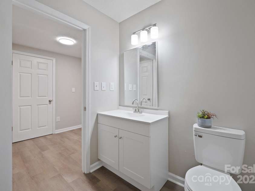 1028 Hunter Valley Road, Shelby, NC 28150.  MLS# CAR4282775, YatesRealty ID 31117. 