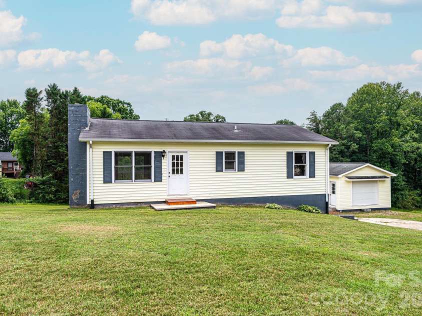 1697 Denver Court, Lenoir, NC 28645.  MLS# CAR4391489, YatesRealty ID 31117. 