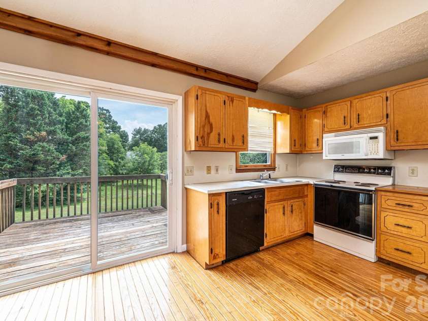1697 Denver Court, Lenoir, NC 28645.  MLS# CAR4391489, YatesRealty ID 31117. 
