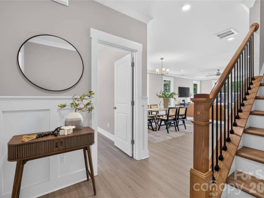 3869 12th Street Court, Hickory, NC 28601.  MLS# CAR4385840, YatesRealty ID 31118. 