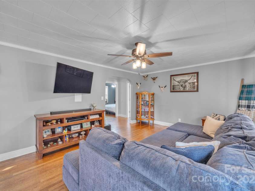 431 School Drive, Taylorsville, NC 28681.  MLS# CAR4278918, YatesRealty ID 31118. 