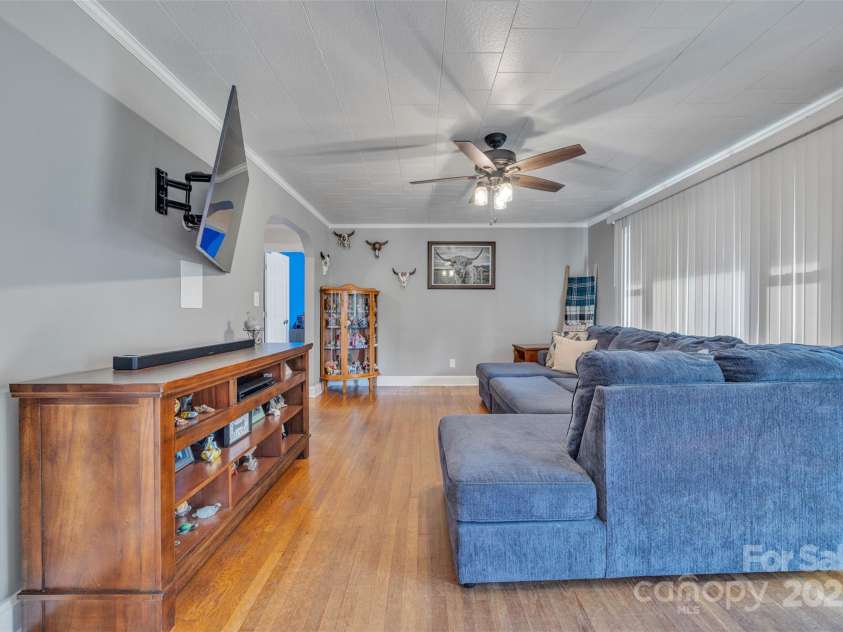 431 School Drive, Taylorsville, NC 28681.  MLS# CAR4278918, YatesRealty ID 31118. 