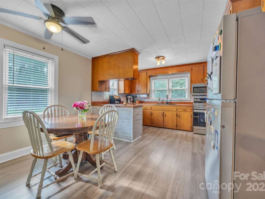 431 School Drive, Taylorsville, NC 28681.  MLS# CAR4278918, YatesRealty ID 31118. 