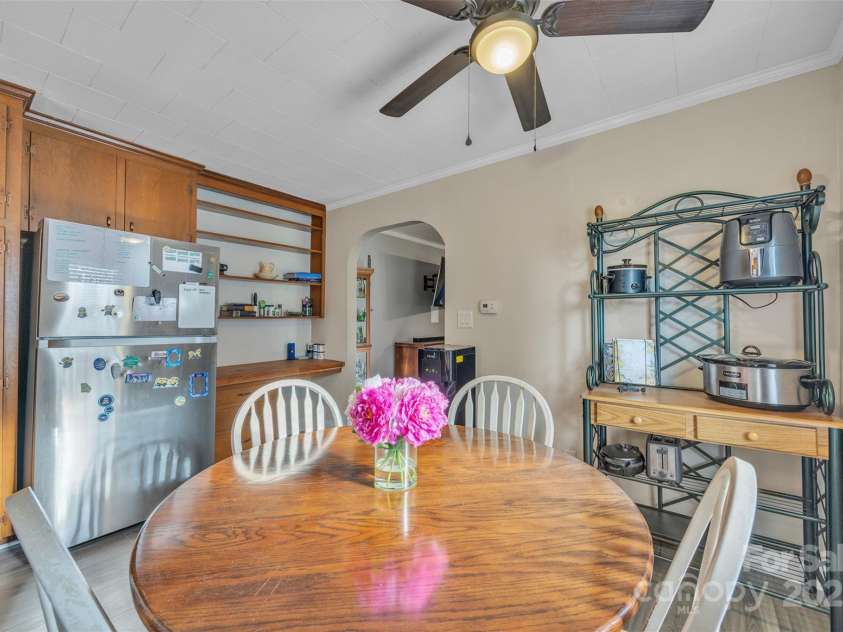 431 School Drive, Taylorsville, NC 28681.  MLS# CAR4278918, YatesRealty ID 31118. 