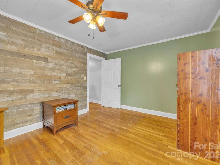 431 School Drive, Taylorsville, NC 28681.  MLS# CAR4278918, YatesRealty ID 31118. 