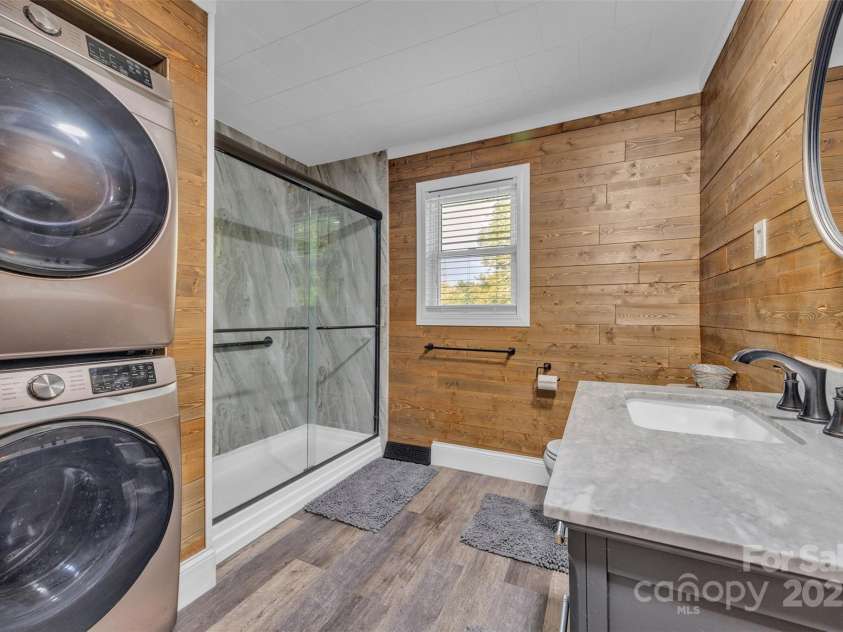 431 School Drive, Taylorsville, NC 28681.  MLS# CAR4278918, YatesRealty ID 31118. 