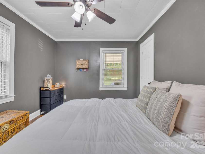 431 School Drive, Taylorsville, NC 28681.  MLS# CAR4278918, YatesRealty ID 31118. 