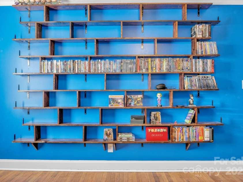 431 School Drive, Taylorsville, NC 28681.  MLS# CAR4278918, YatesRealty ID 31118. 