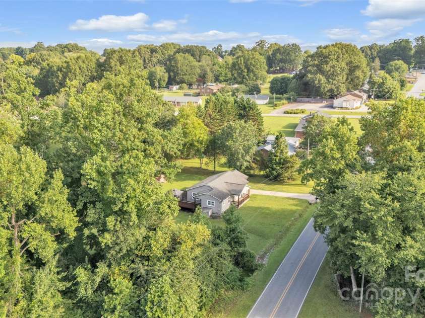 431 School Drive, Taylorsville, NC 28681.  MLS# CAR4278918, YatesRealty ID 31118. 