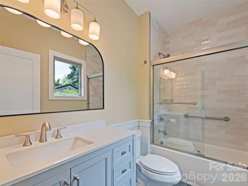 10 Pruitt Street, Asheville, NC 28806.  MLS# CAR4388374, YatesRealty ID 31119. 